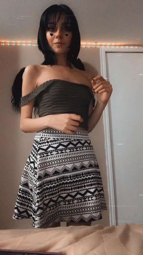 Alexia, 20yo (and her nude) irls