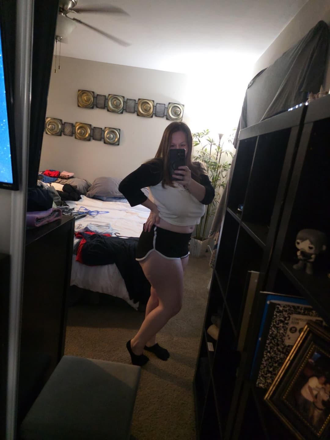 Girl on roblox    she sent these behind baby daddys back