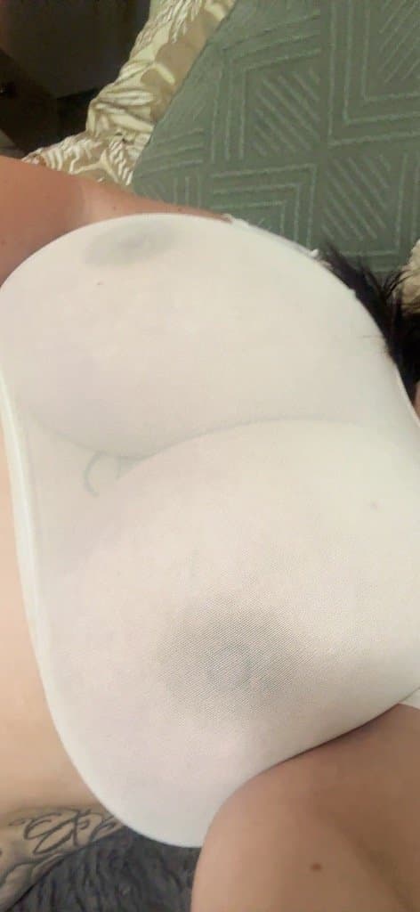 Tiggo fucking bitty mom fucked missionary busty tits bouncing found in her phone