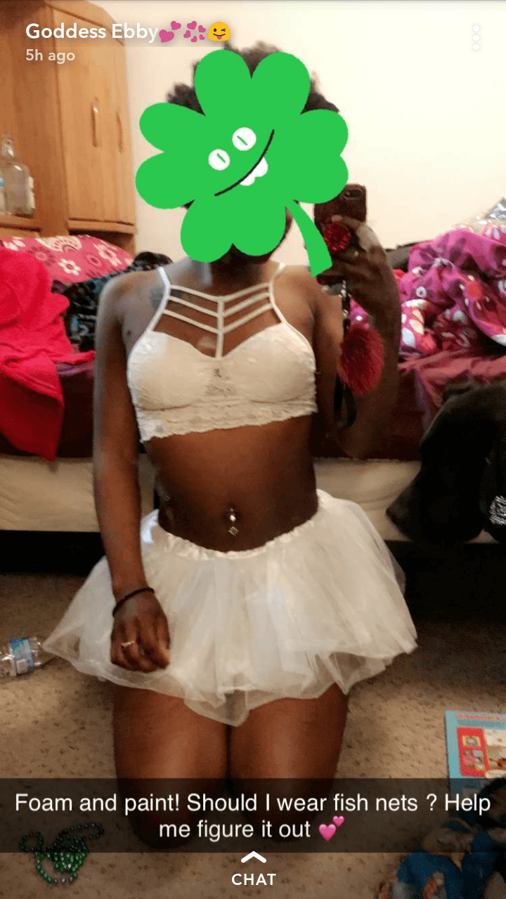 Sexy ebony Michigan slut Ebony