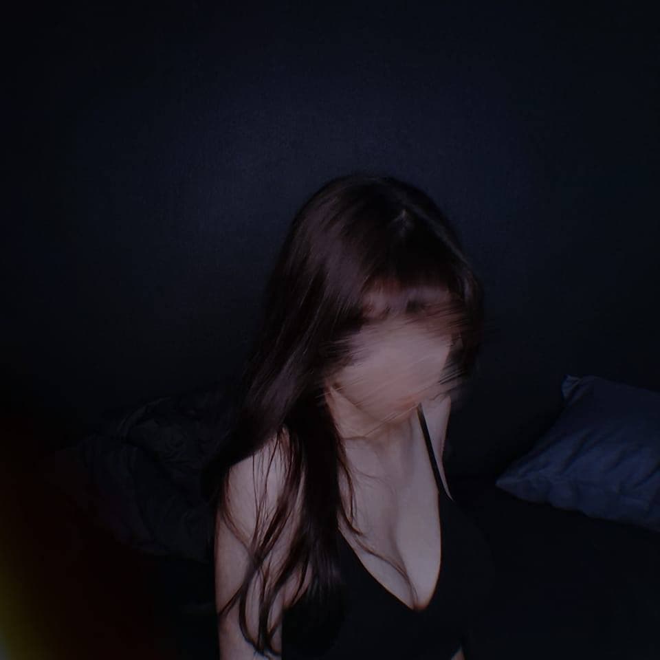 Sexy Big boobs Thai college babe shows her hot and busty body on Instagram