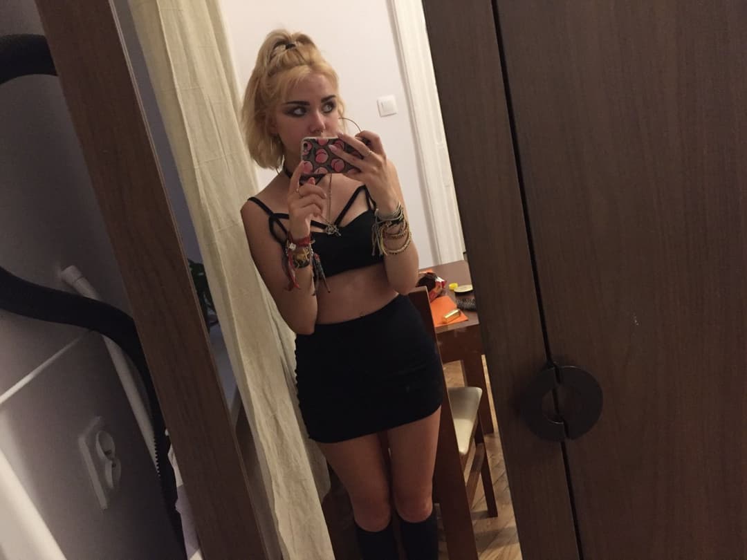 hot UK teenslut