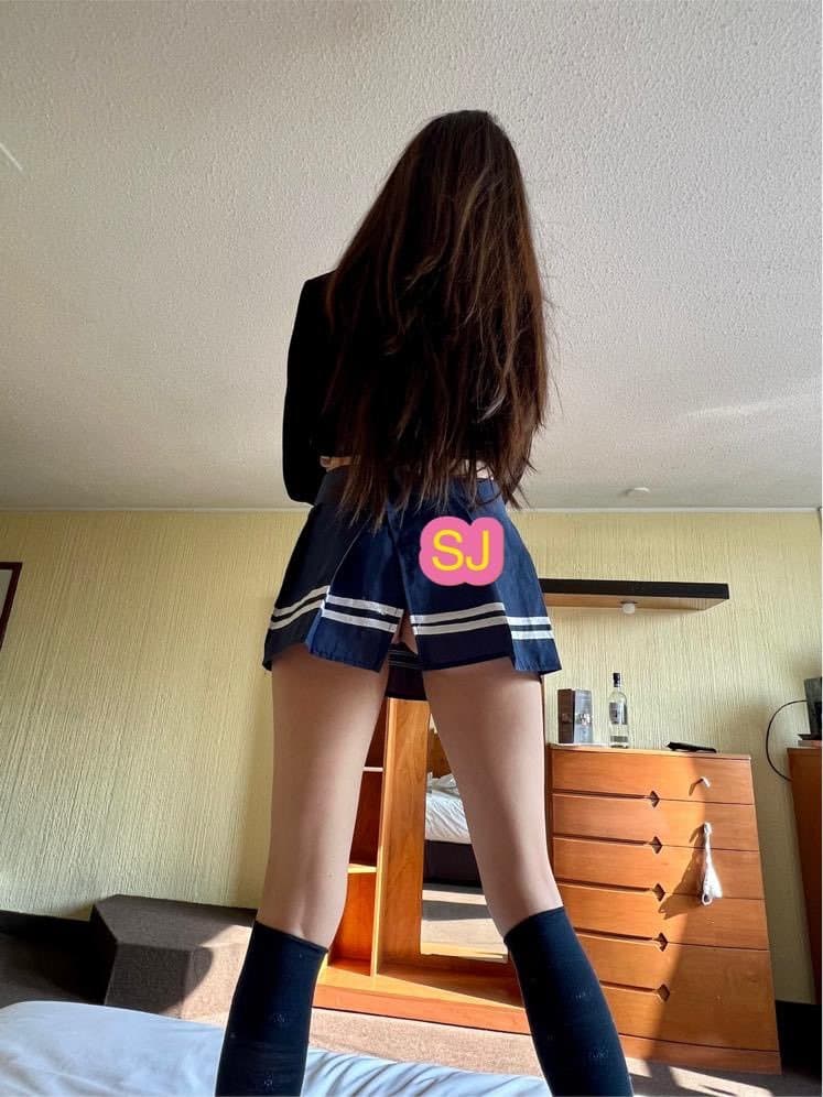 Conocen a esta chica? Sharon Ripol o Sharon Jaymes, tiene OF