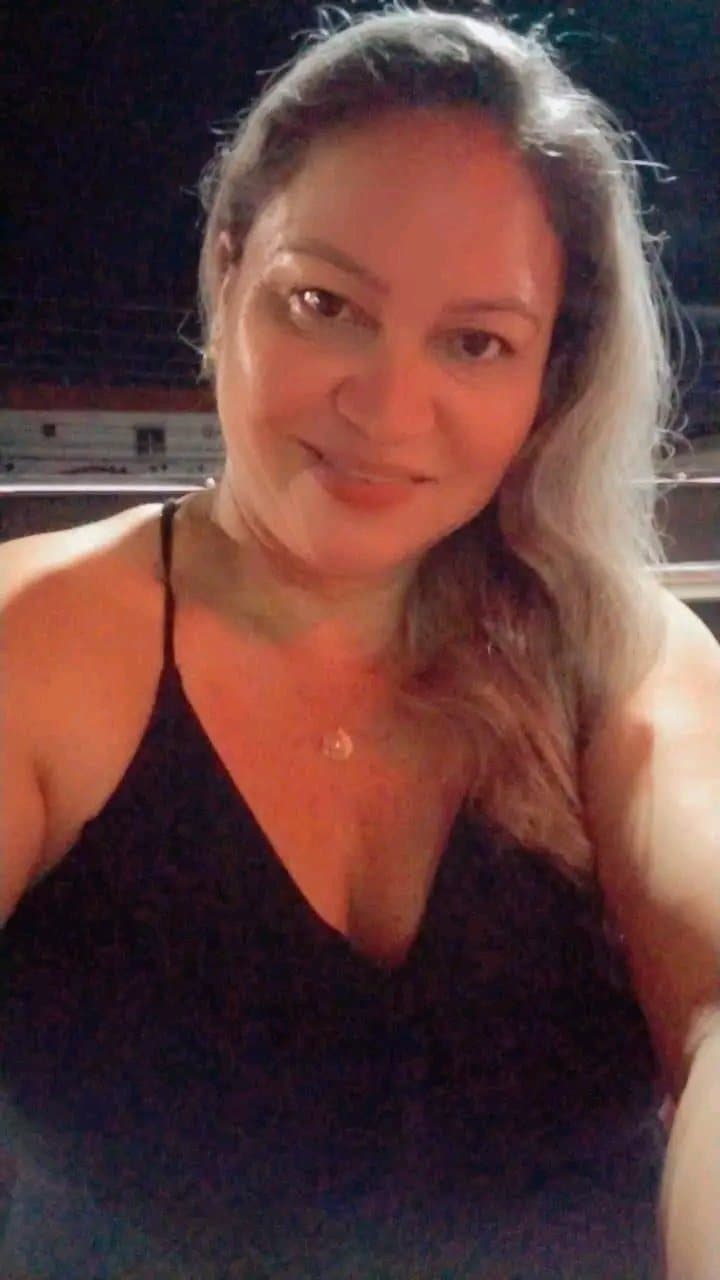 Vizinha gostosa ♠️?