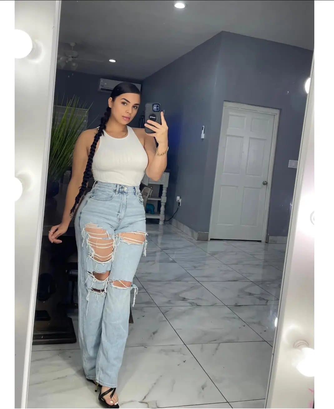 Everyone go message Serenity Vela on Facebook and tell her to start an Onlyfans