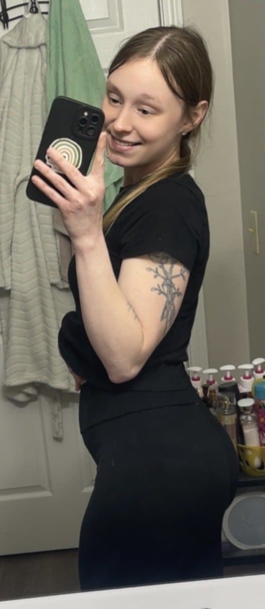 Pretty White booty (Comment Pretty white booty) for more leaks!!