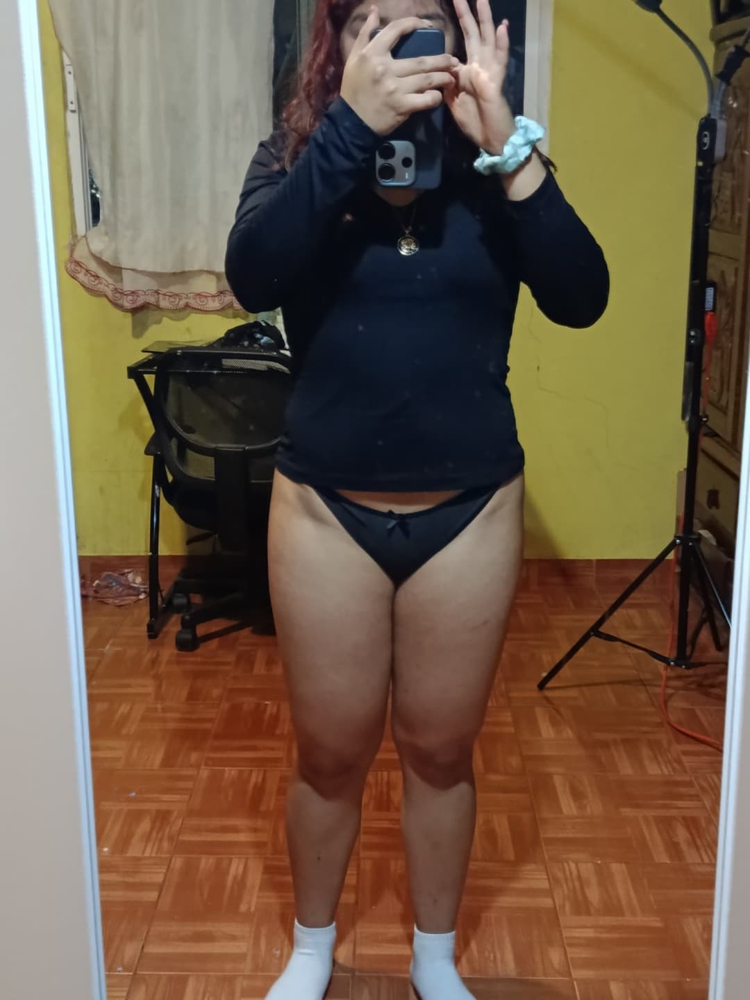 zorra piernuda en calzones