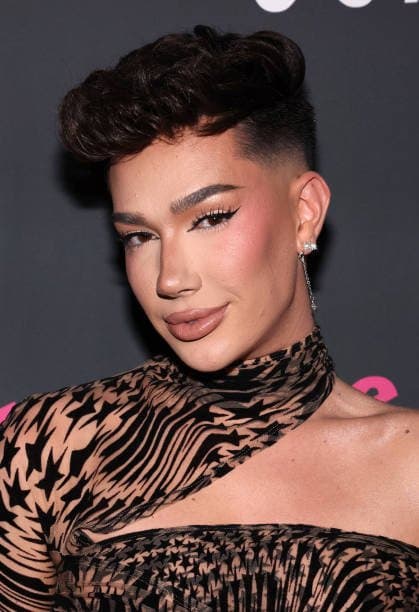 JAMES CHARLES ?? BEAUTIFUL GAYBOY ??????