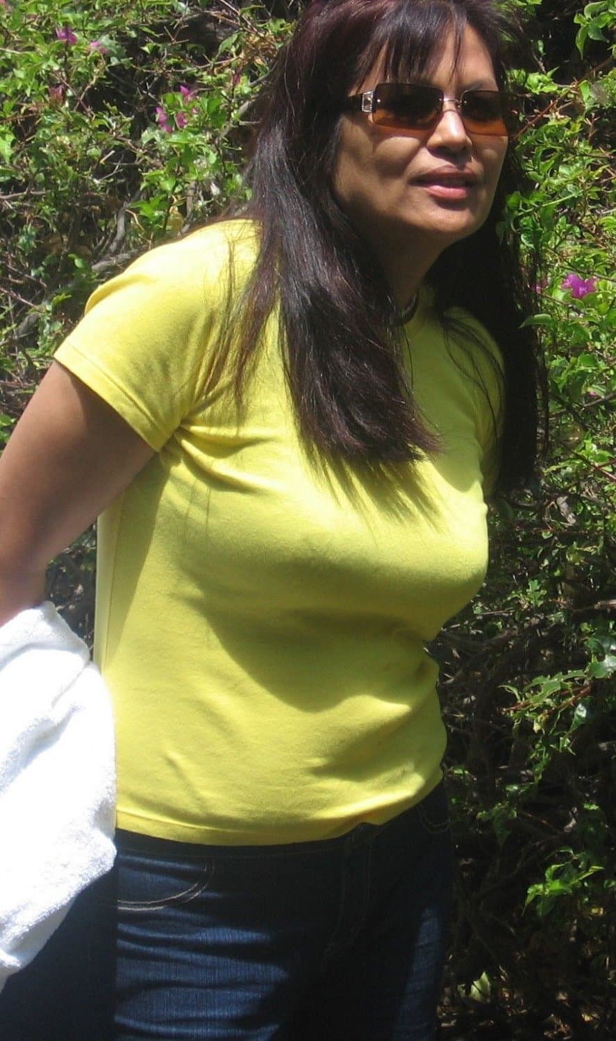 Sally Sara 48 yo former escort in Vegas, loves sex, 44ddd, loves red wine smokes virginia slims