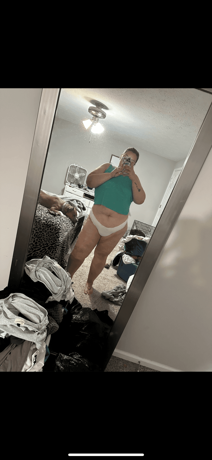 Dumb slut wife Abby banks Kik banks.jj59 for more