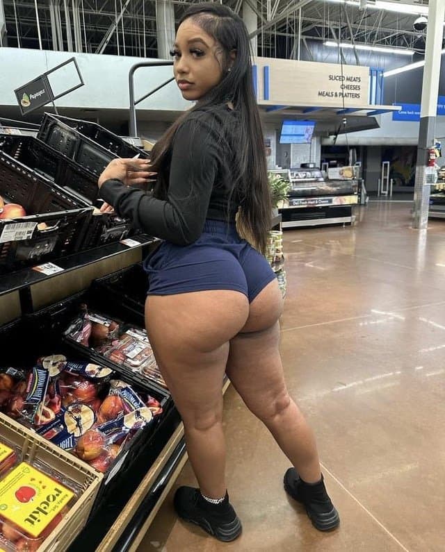 It’s “Throw that Azz” Thursday