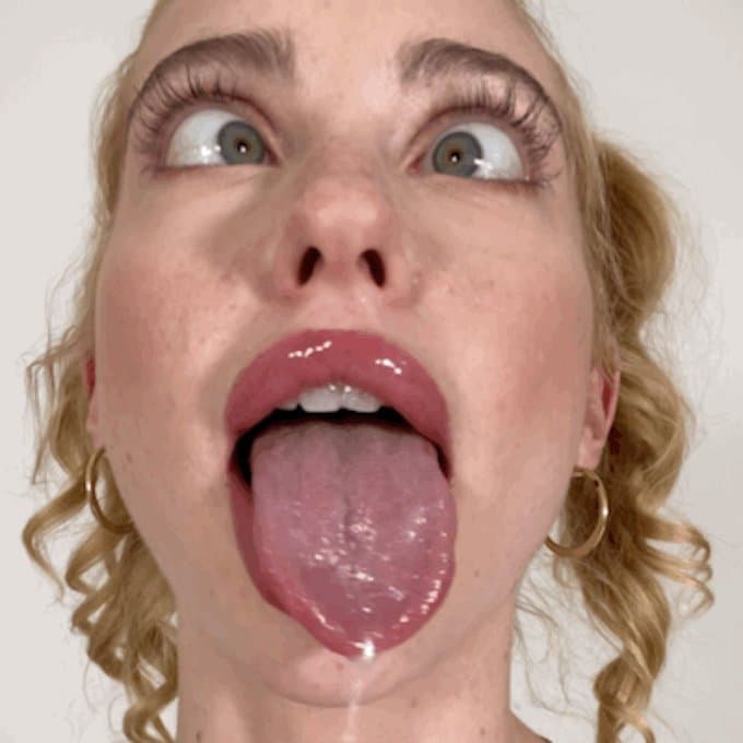 Chloe Cherry facefuck with facial and ahegao