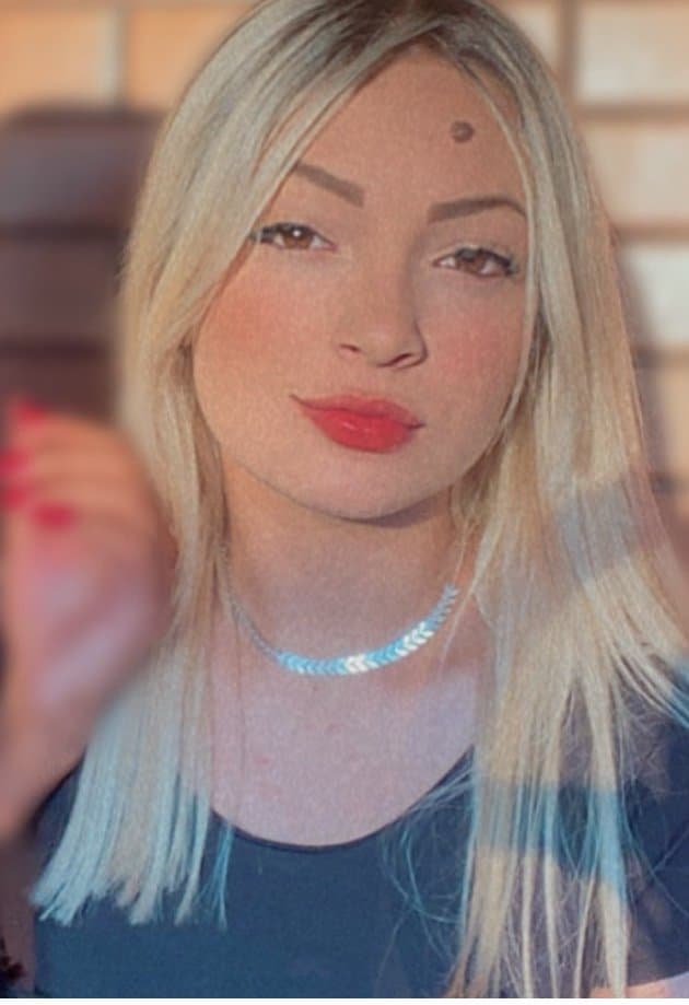 Branquinha gostosa do instagram (comentem)