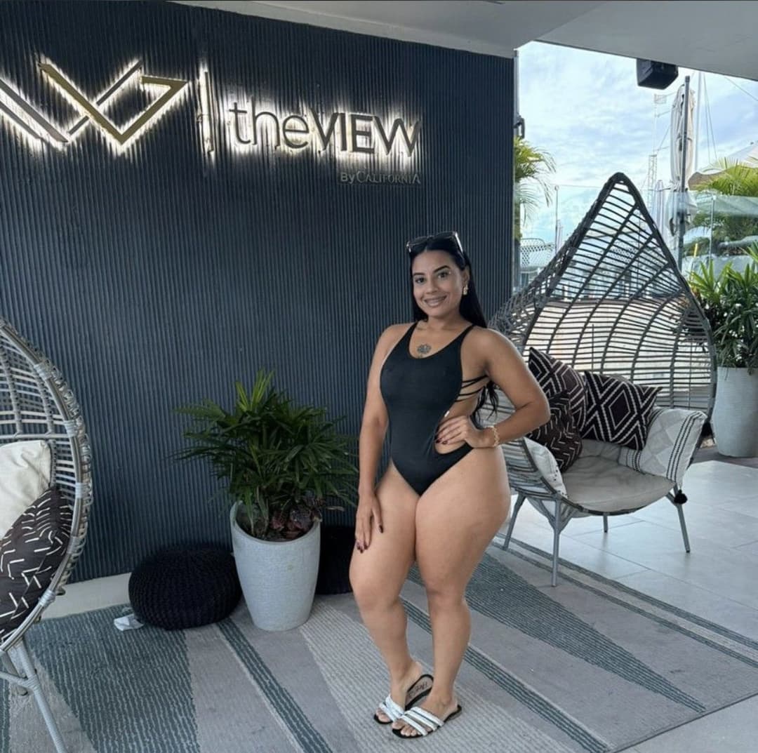 26 years old video call spread asshole