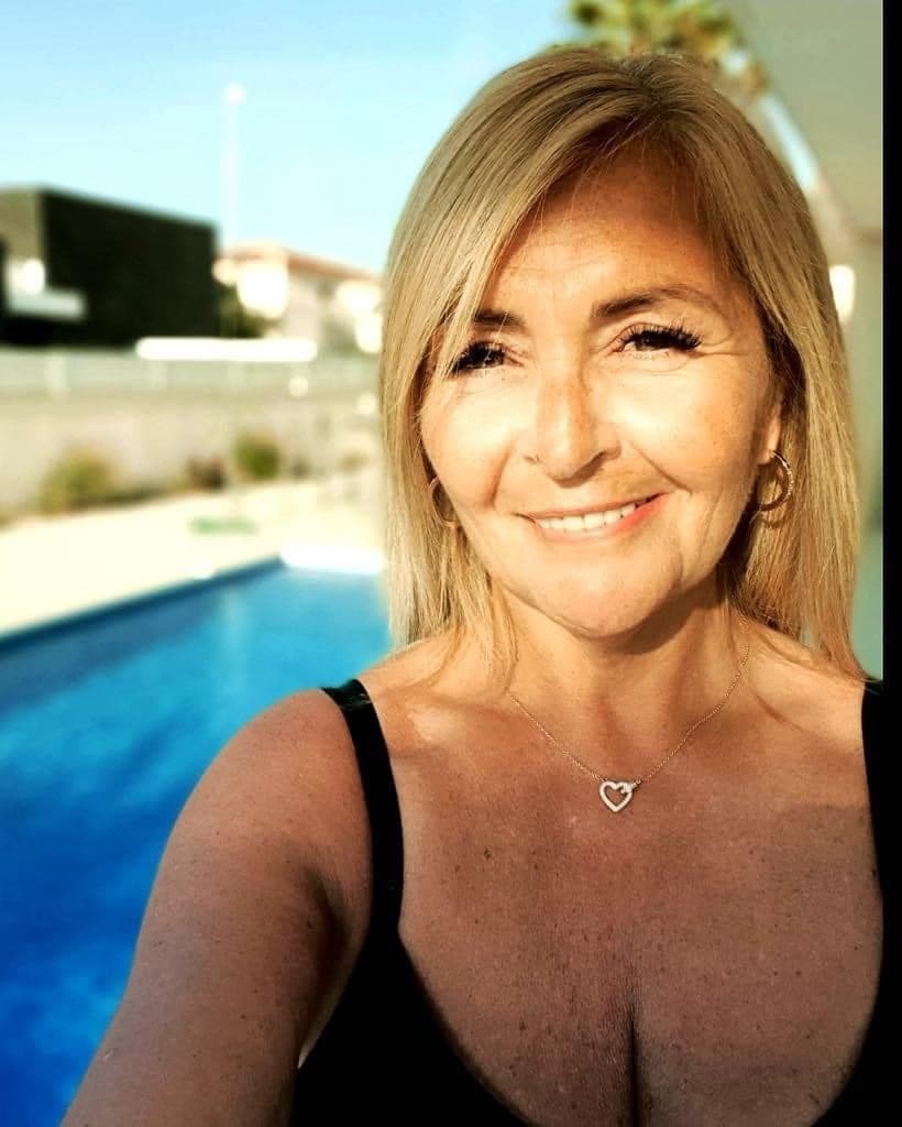 Ann Cath mature beauty