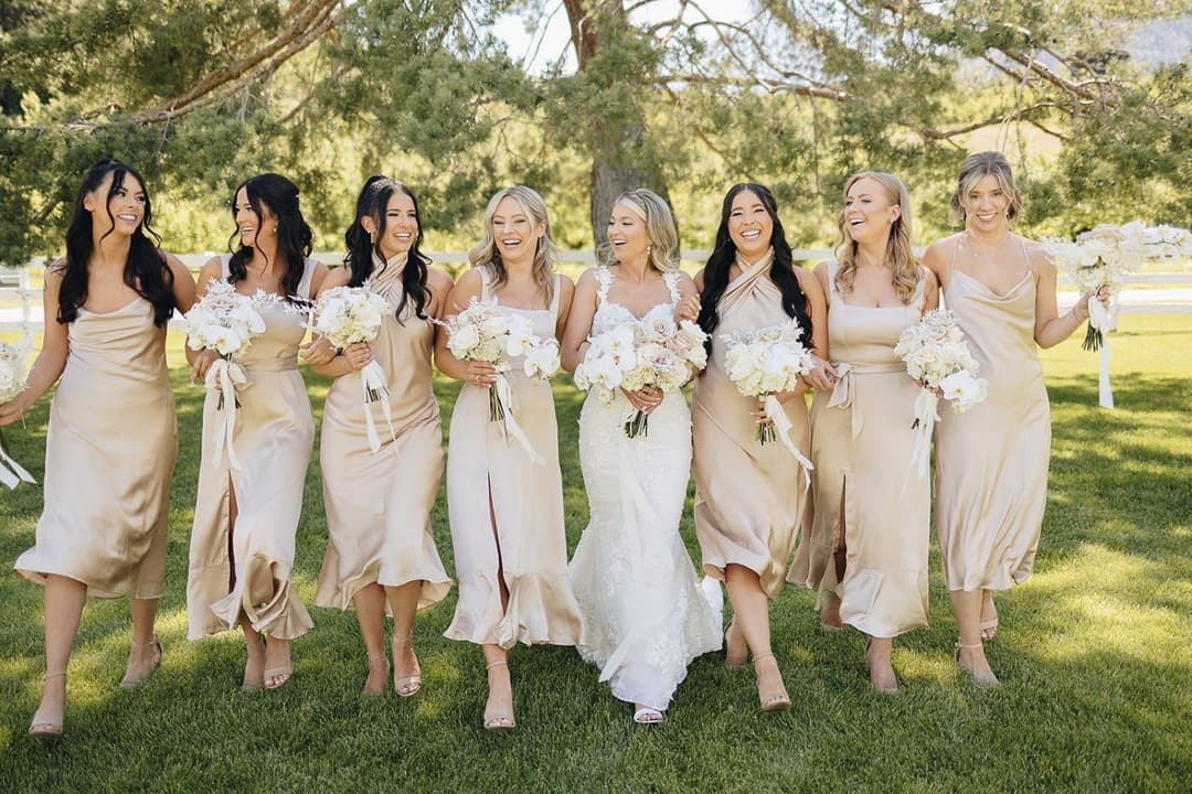 Gorgeous Rich HS Teen Bimbo Thought Nobody Would See Her Porn