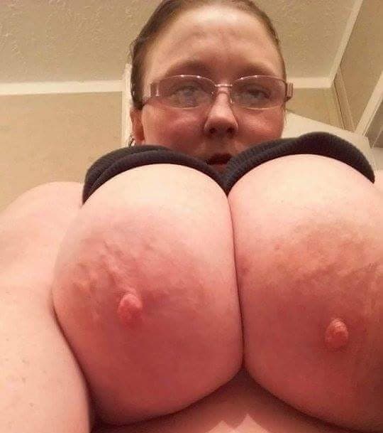 Anyone know this Fat Virginia cow with fat udders. Kik hond89 and tell him about his fat cow