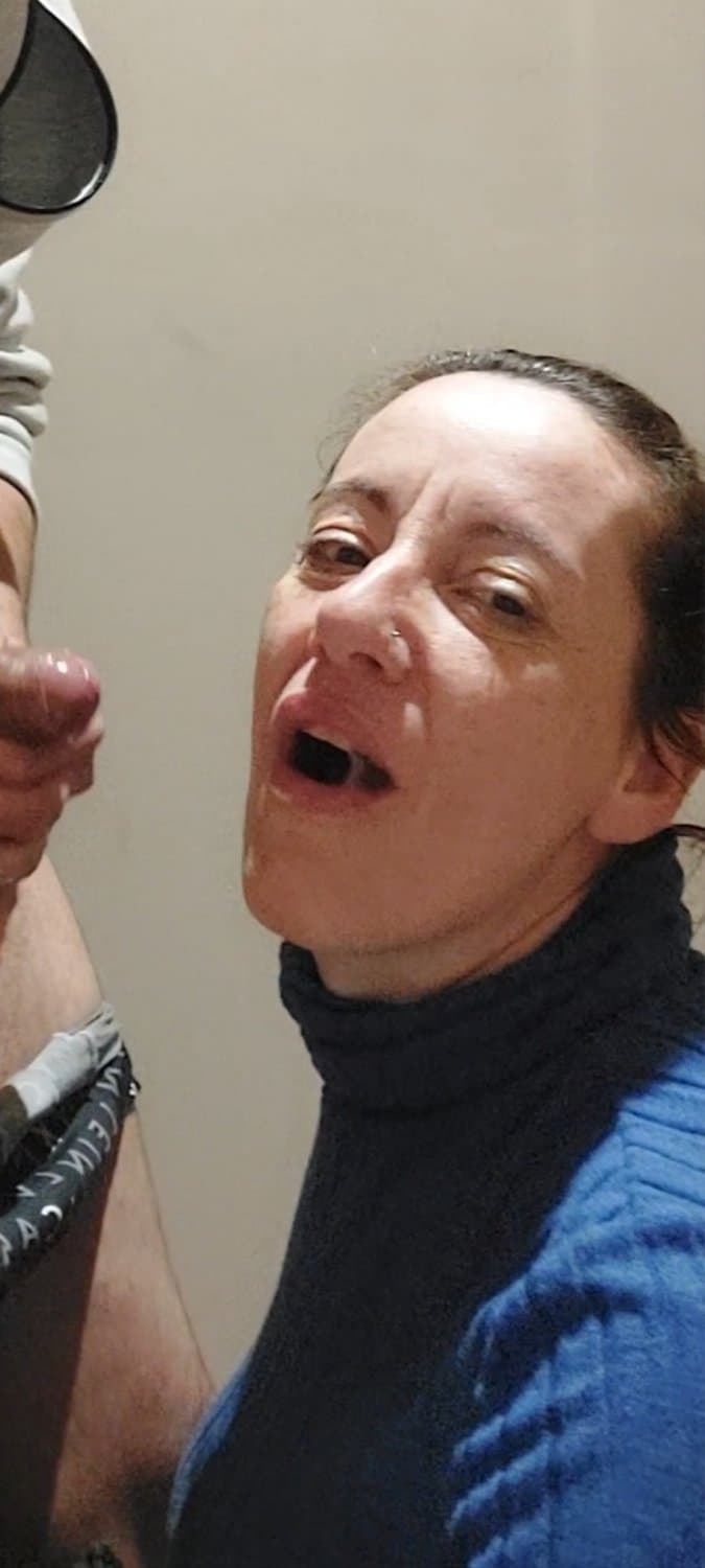 Chupada con corrida final ??