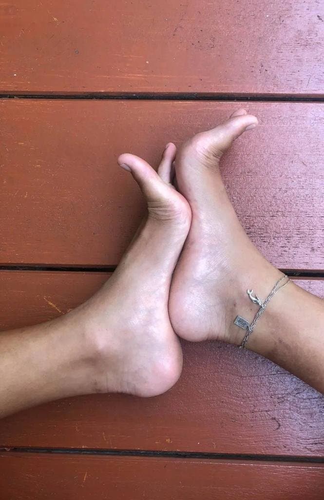 Giantess Feet: Mistress Ana