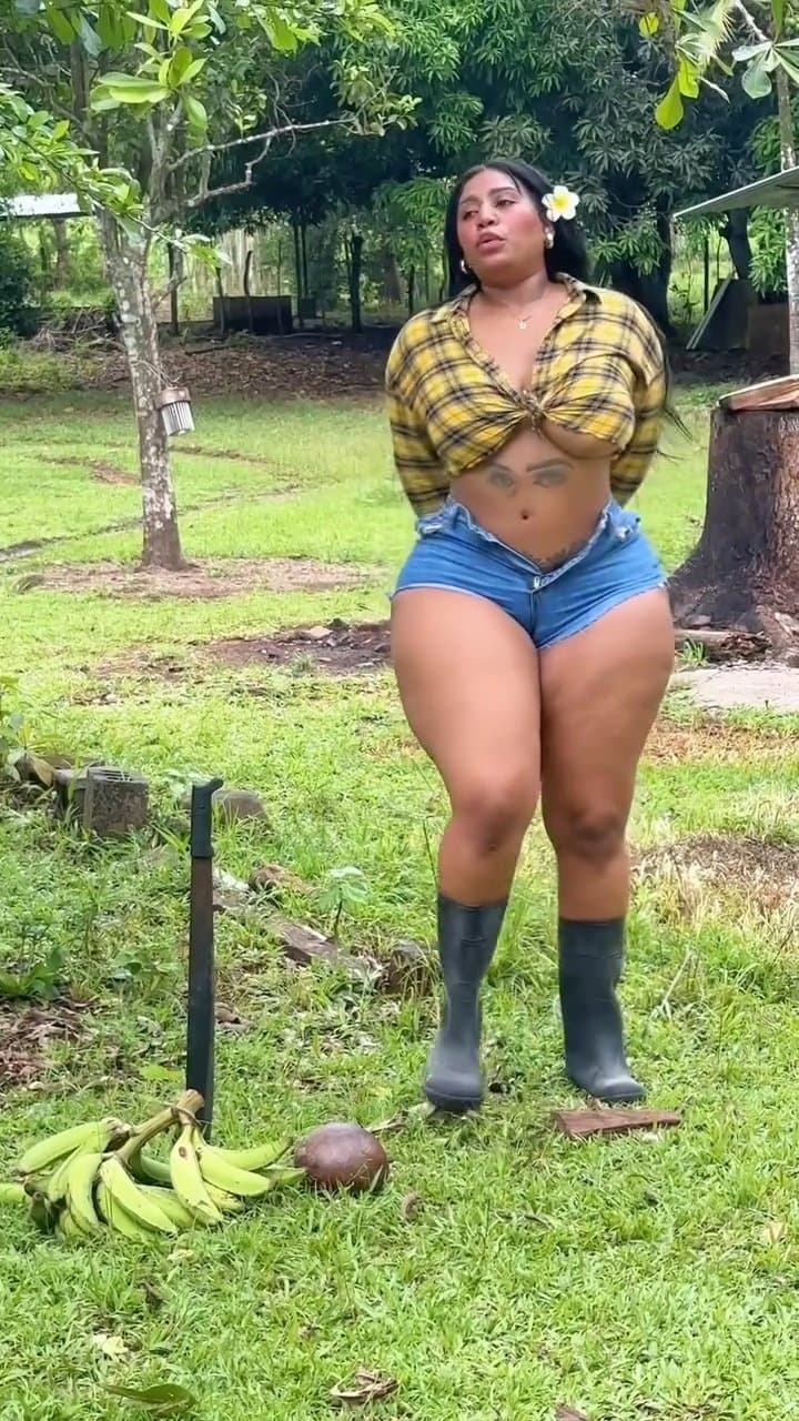 Amazon Big Booty Bit Tits Dominican