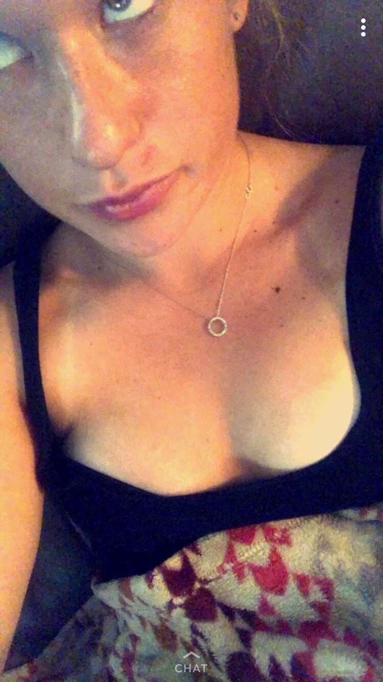 Buddy wanted his ex wife to be seen by all Jocelyn 25