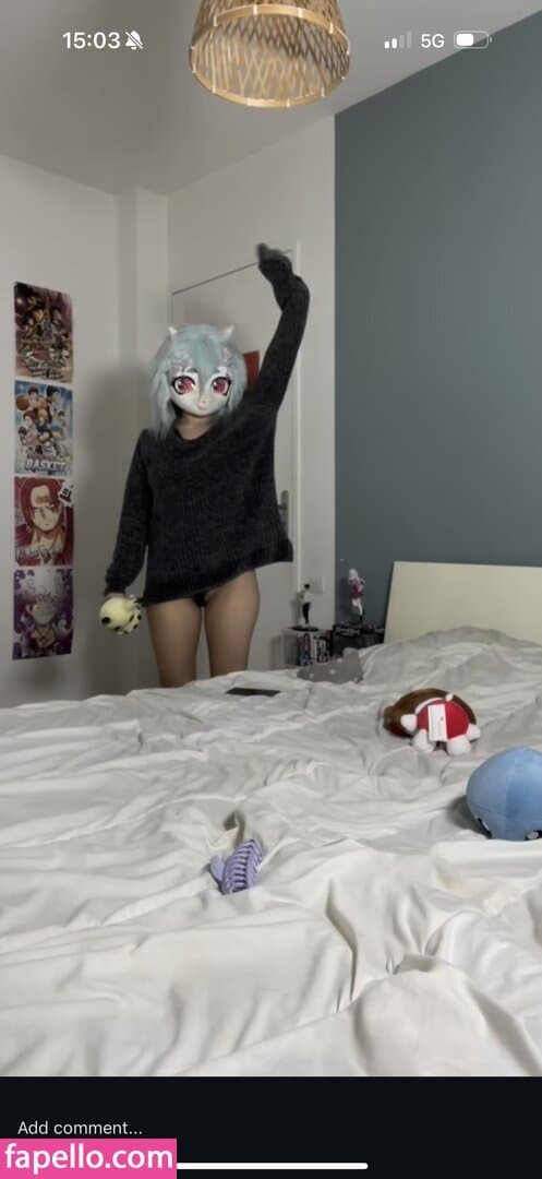 Furry Succubus Cosplayer Squirts With Dragon Dildo