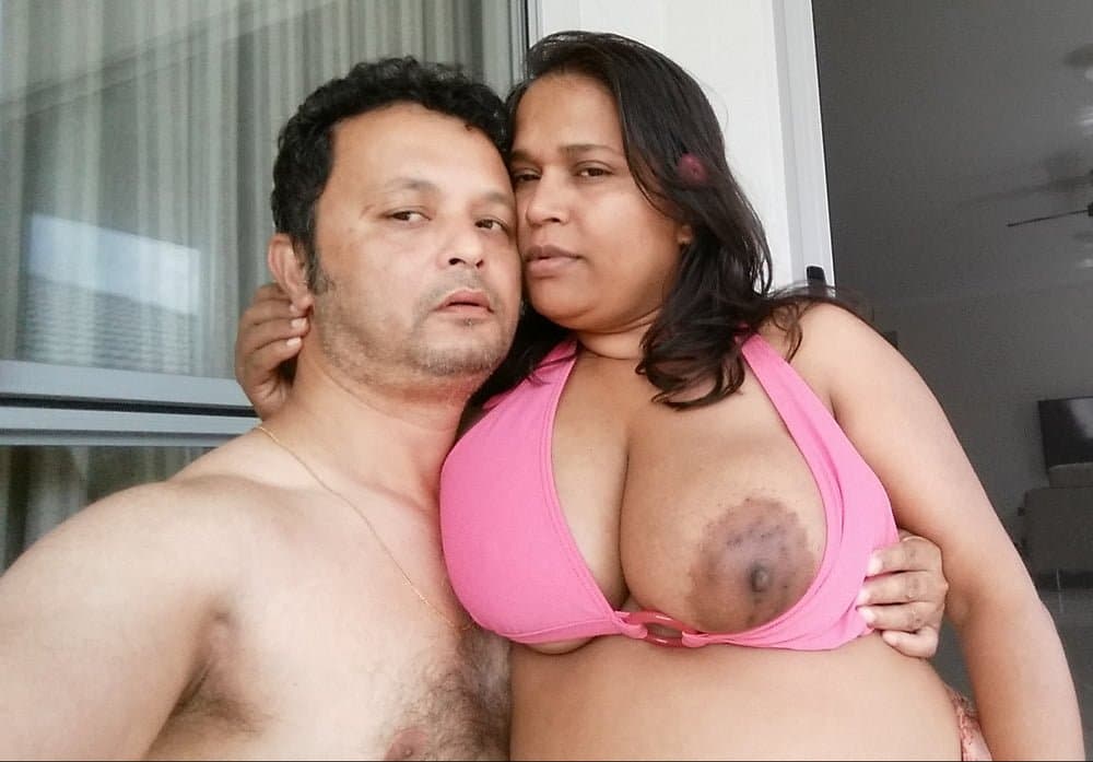 Voluptuous bhabhi from Dhaka, Bangladesh. No one could resist to pound this bhabhi????