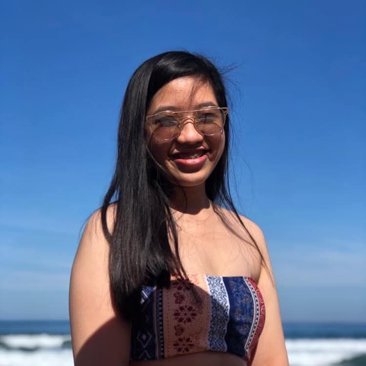 Hot Pinay GF(Open for Threesome DM me)