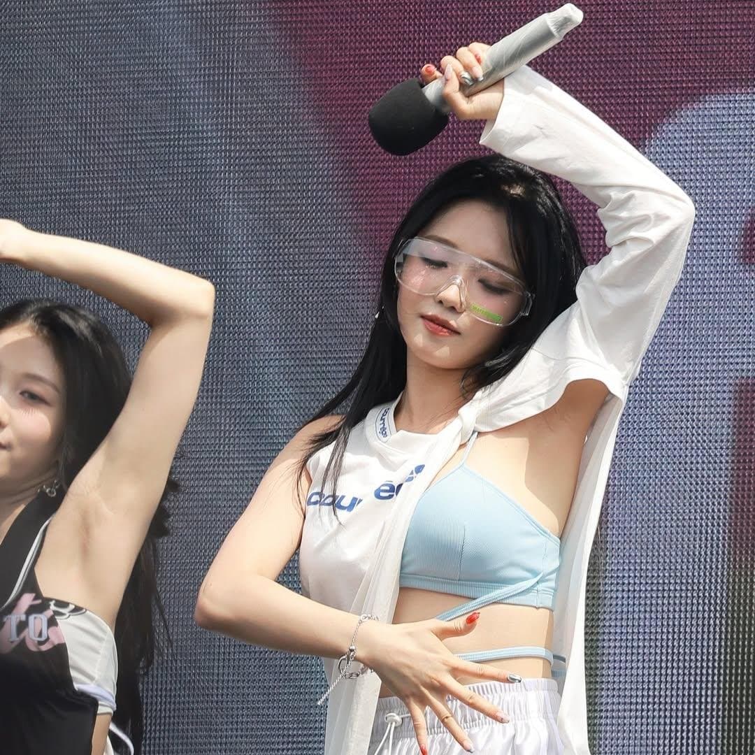 Fap to armpit kpop