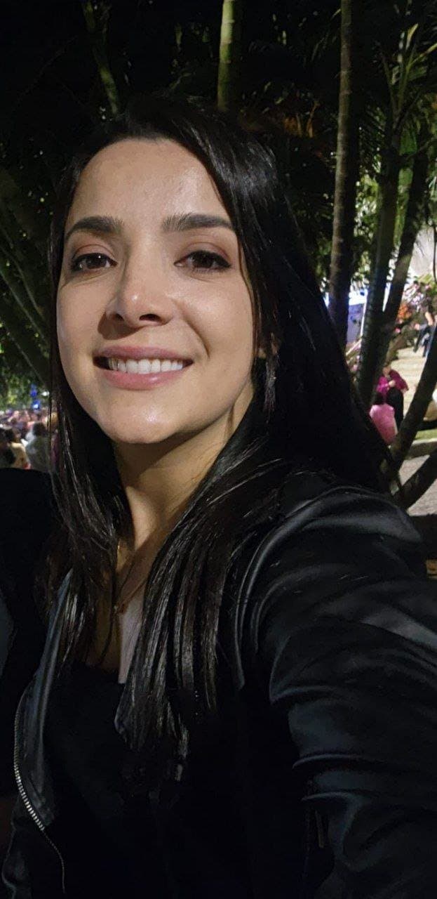 Amanda Camilo de Itapecerica da Serra SP vazada pelo o corno