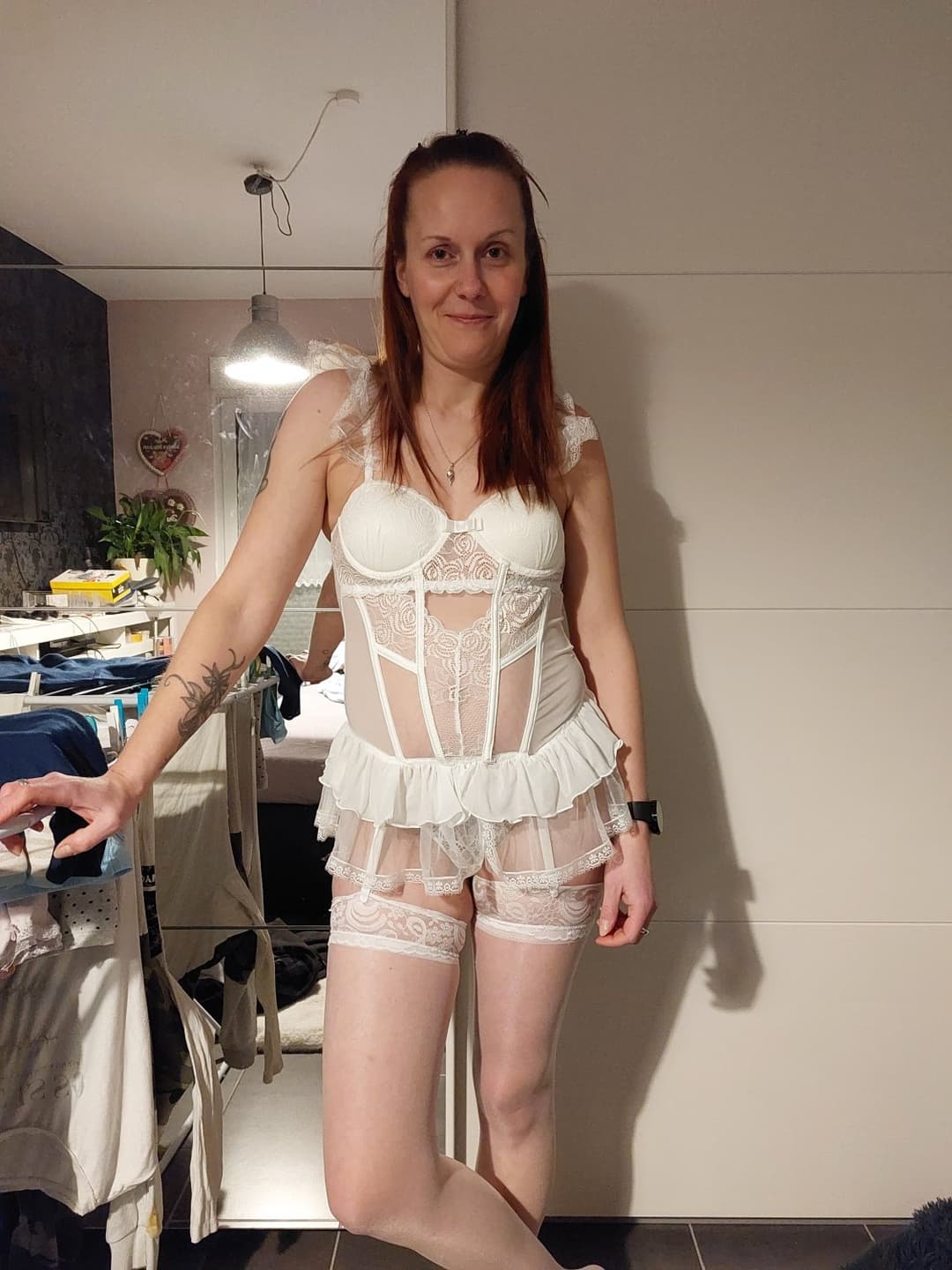 Als ihr Mann arbeiten war habe ich sie gefickt und jetzt will sie das sie online gestellt wird