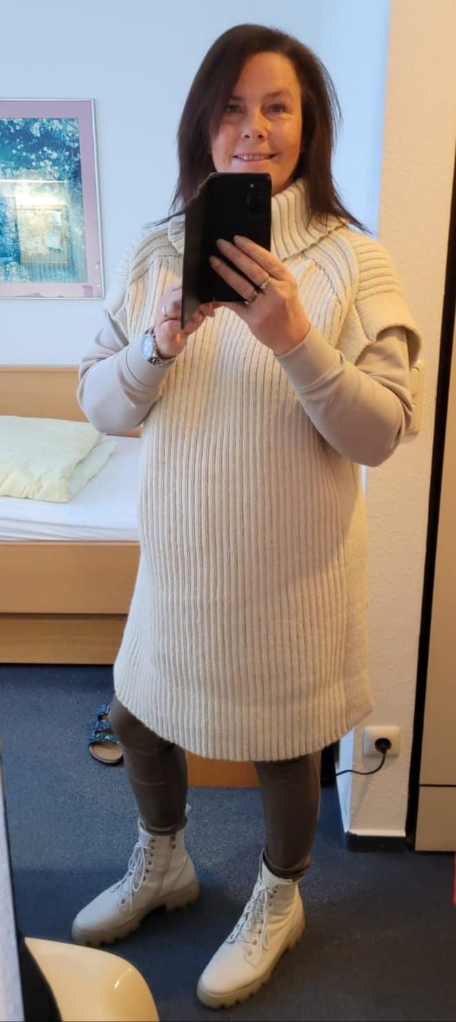 60yo German Granny webslut