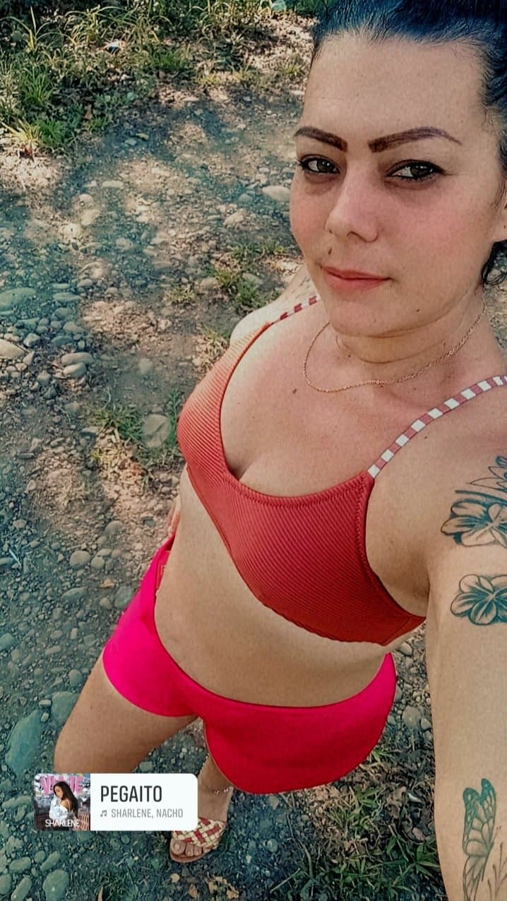 Click to view full size Esta puta me vende contenido exclusivo?maría