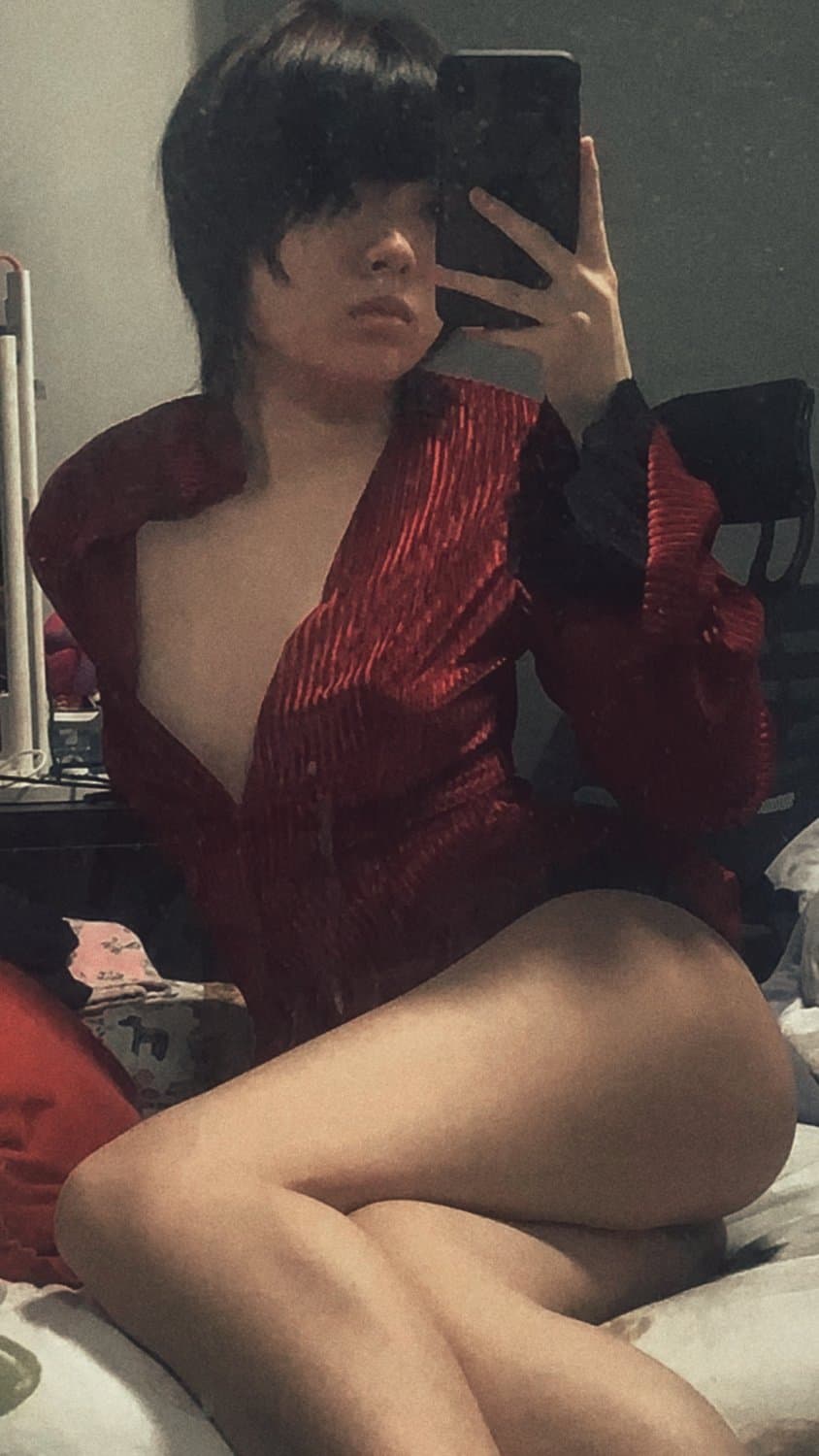 mid flat chested xmm makes up for it