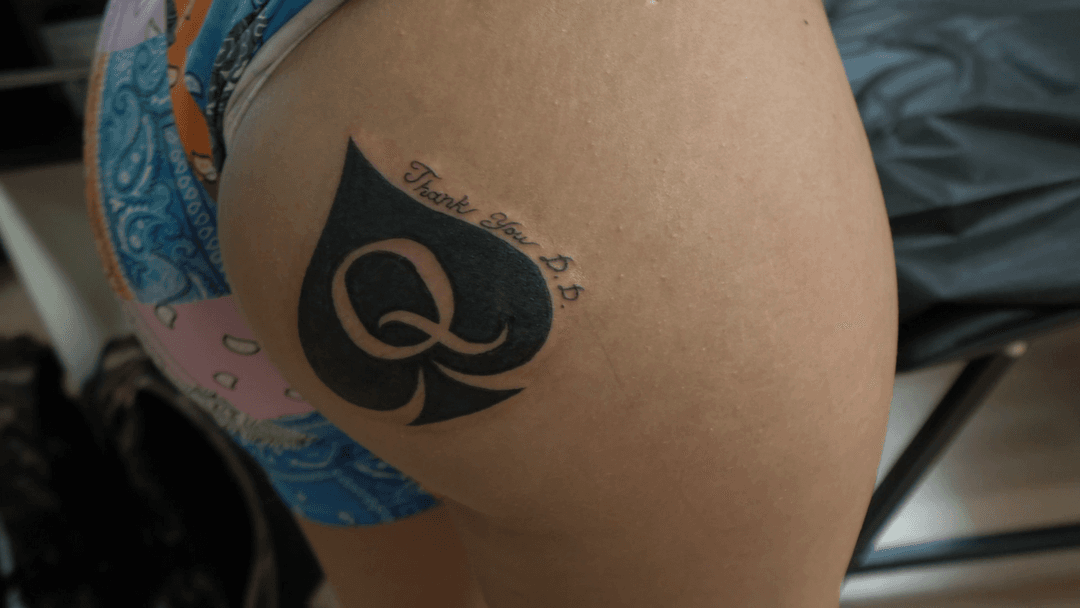 Getting QoS Tattoo- QUEEN OF SPADES TATTOO