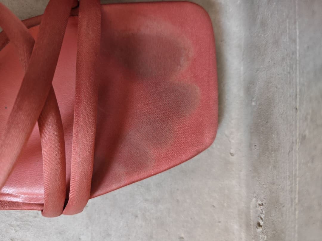 Click to view full size Asian shoes / feet / socks & cum