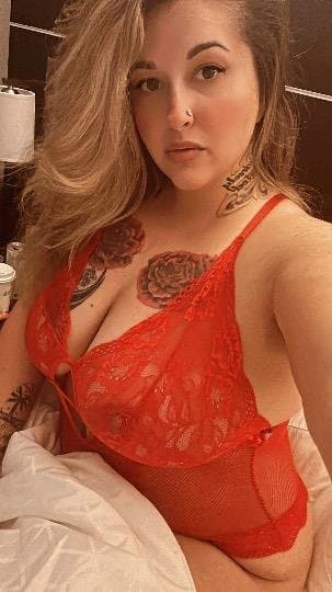 29 year old tattoo bfw Mariah Escort that I f yesterday good head head and doggy throat big p