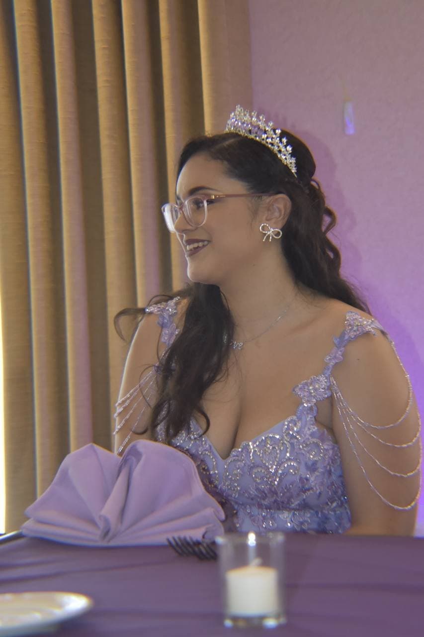 Barely legal teen whore : Elena