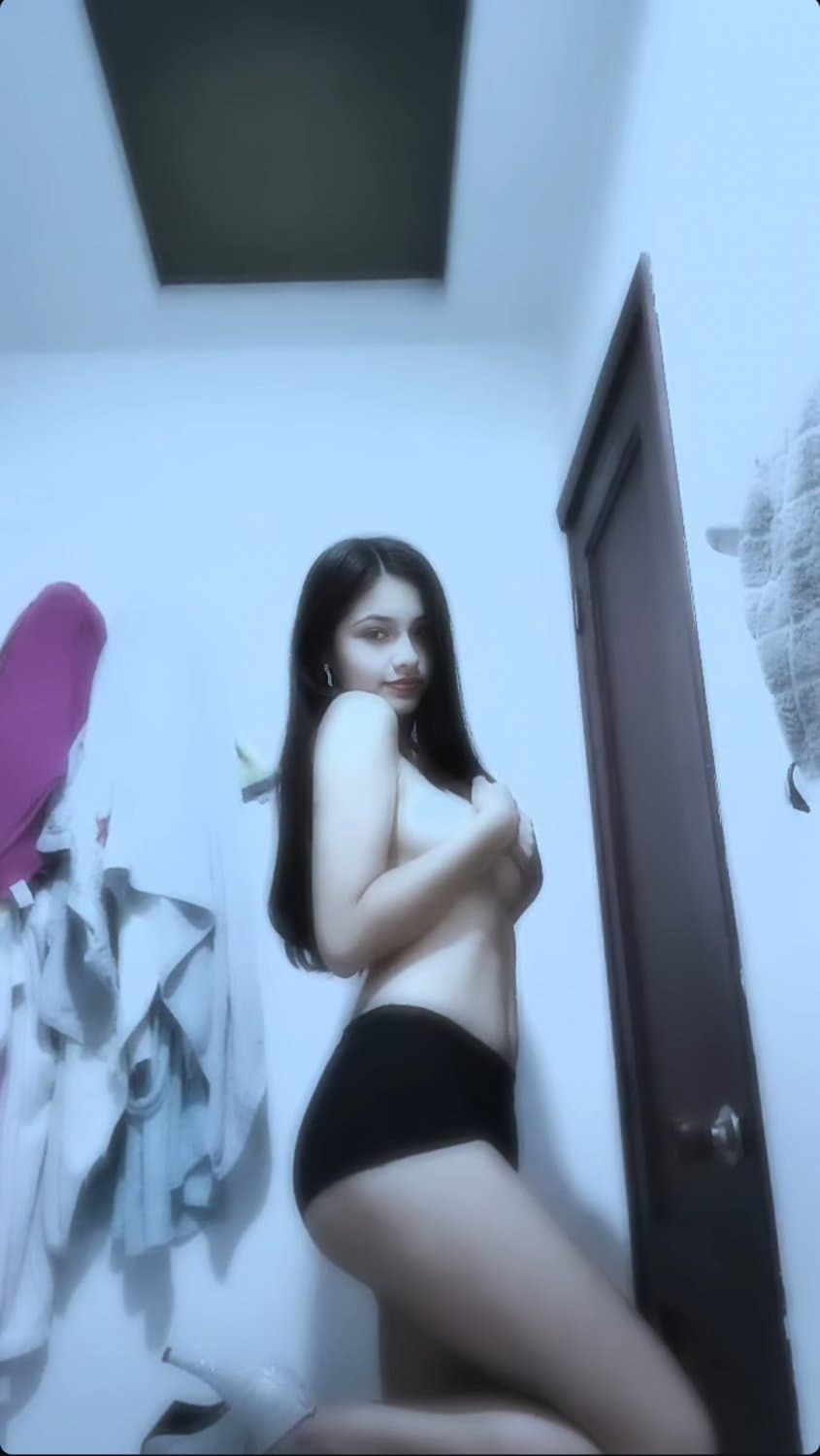 Pendeja Mexicana se exhibe gratis