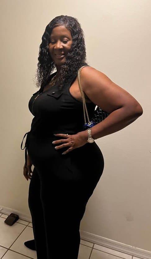 57 Year Old Regina From Florida ???