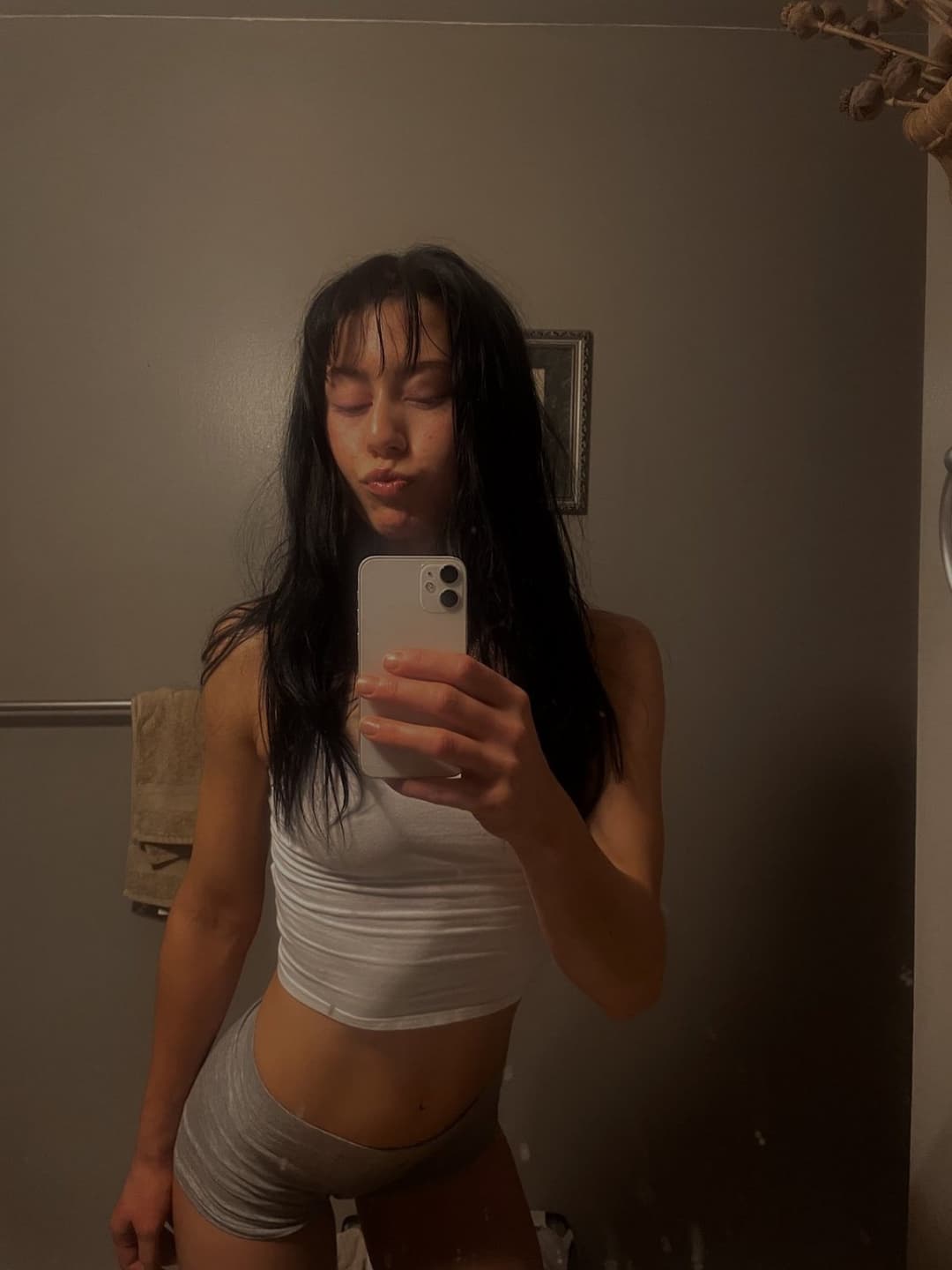 Click to view full size Dominique