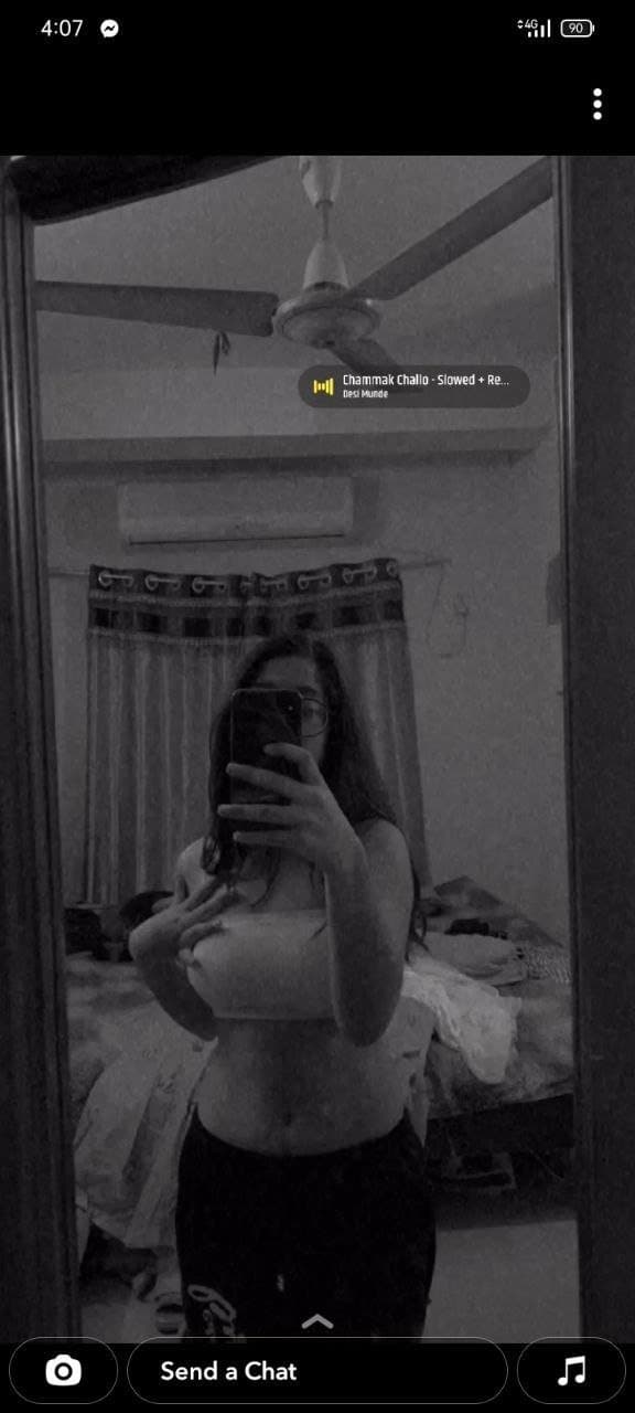 Desi Bangladeshi Cute GF Showing Rubbing Pussy