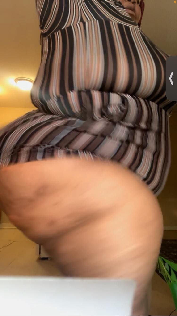 SEXY SSBBW HUGE CHUNKY BUG ASS