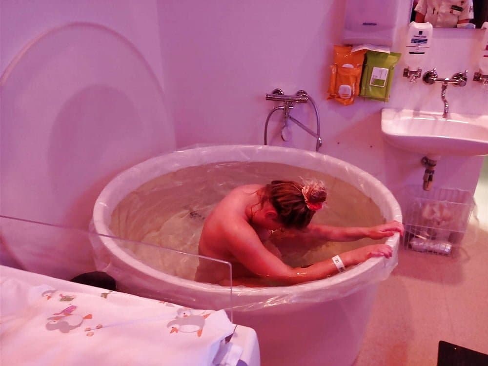 Danish Amateur (006): Preggo nudist Emlilie