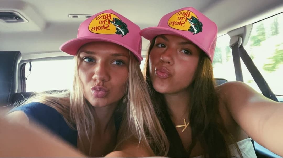 Latina Teen Gina Valentina lookalike