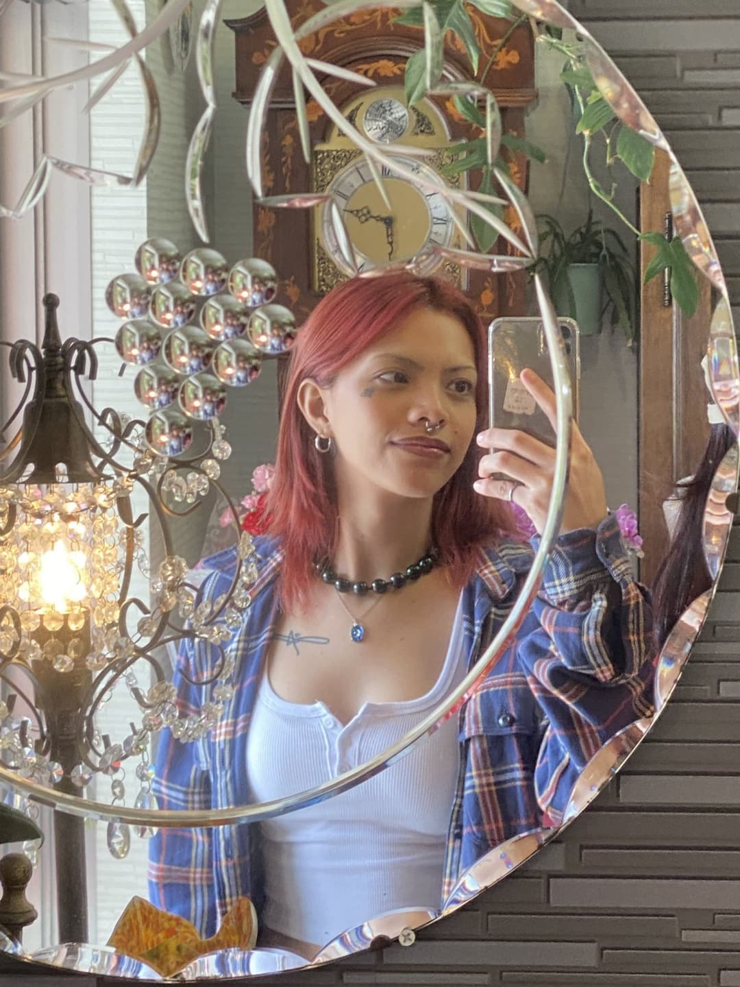 baddie lesbian (pierced nipples, tease, braless)