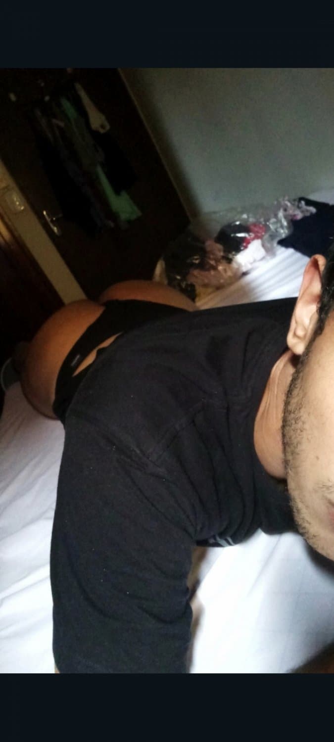 Novinho rabudo adora usar calcinha e crossdresser puto em casa e machao hetero na rua