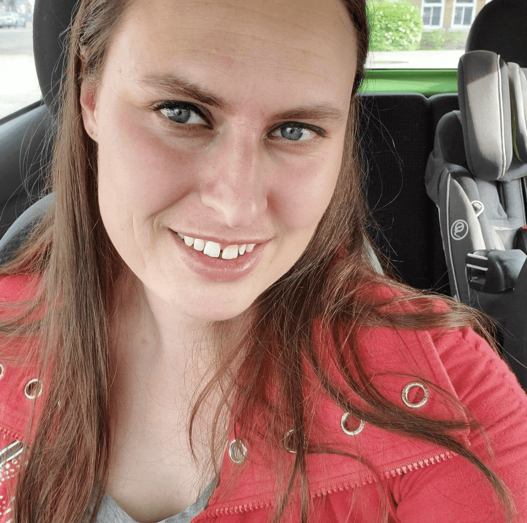 Pamela slut if you know her full name send me in dm please