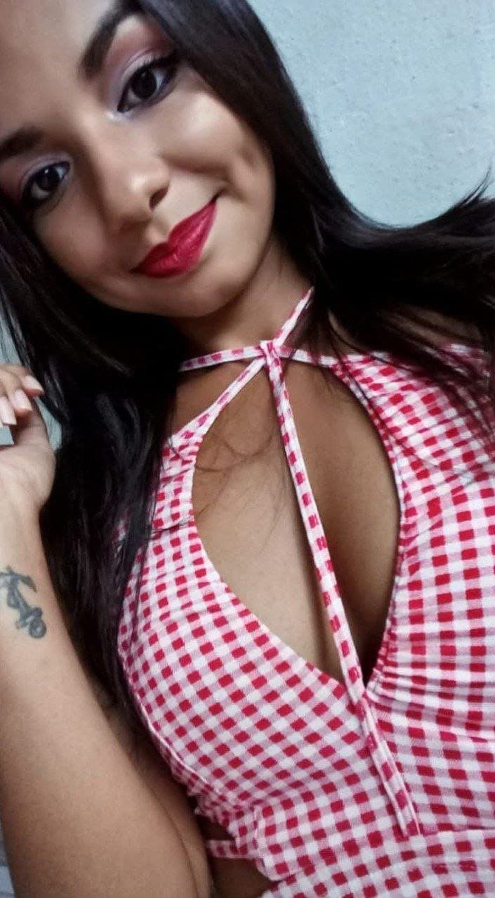 Putinha casada deu pro cunhado e foi vazada