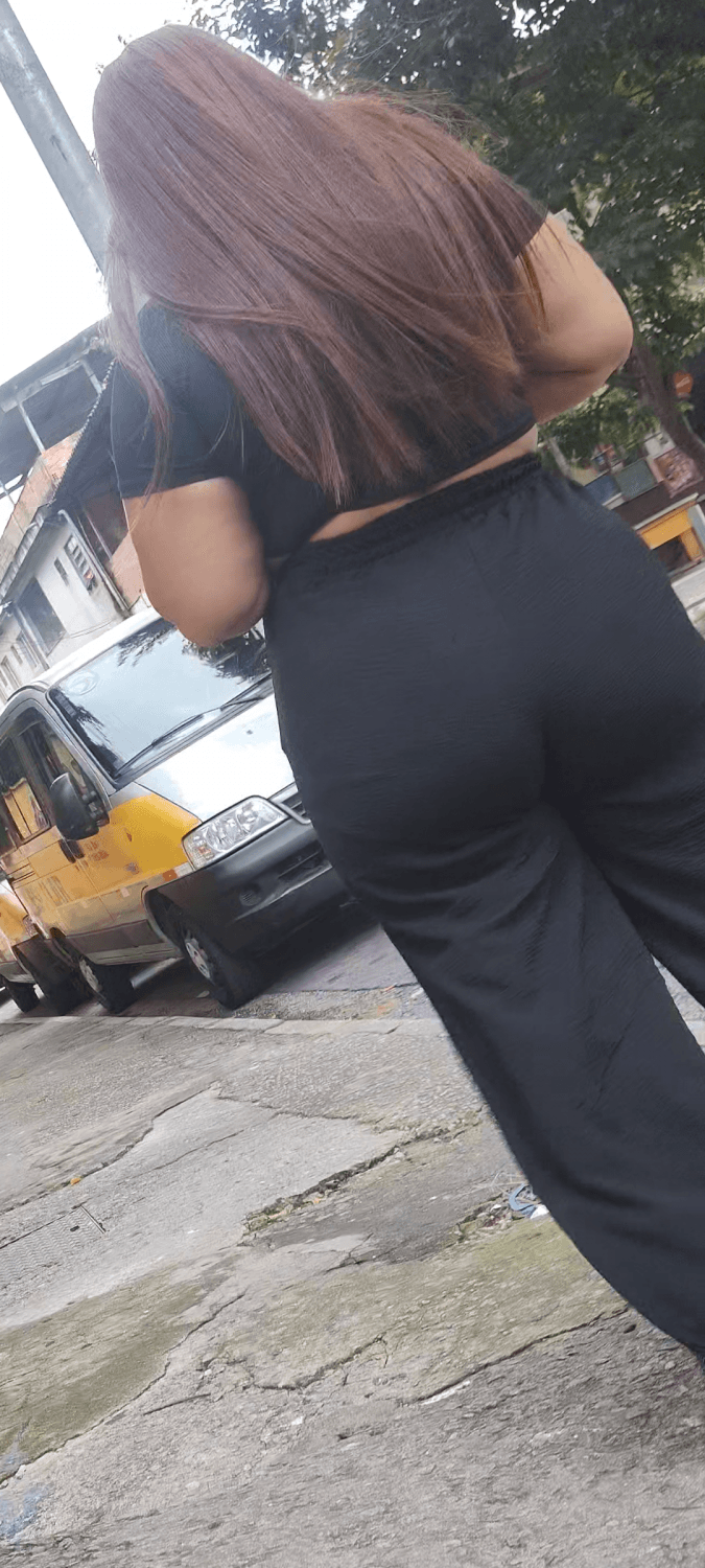 Aleatory bitch • Giant ass ?